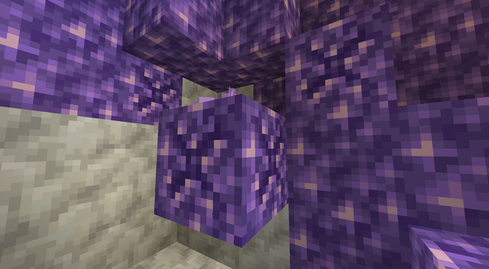 Budding Amethyst block is the only place where buds and clusters grow (Image via Mojang)
