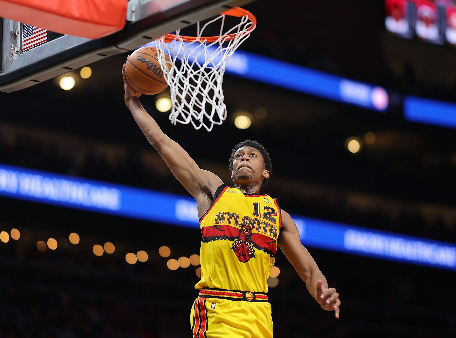 De'Andre Hunter attempts a dunk.