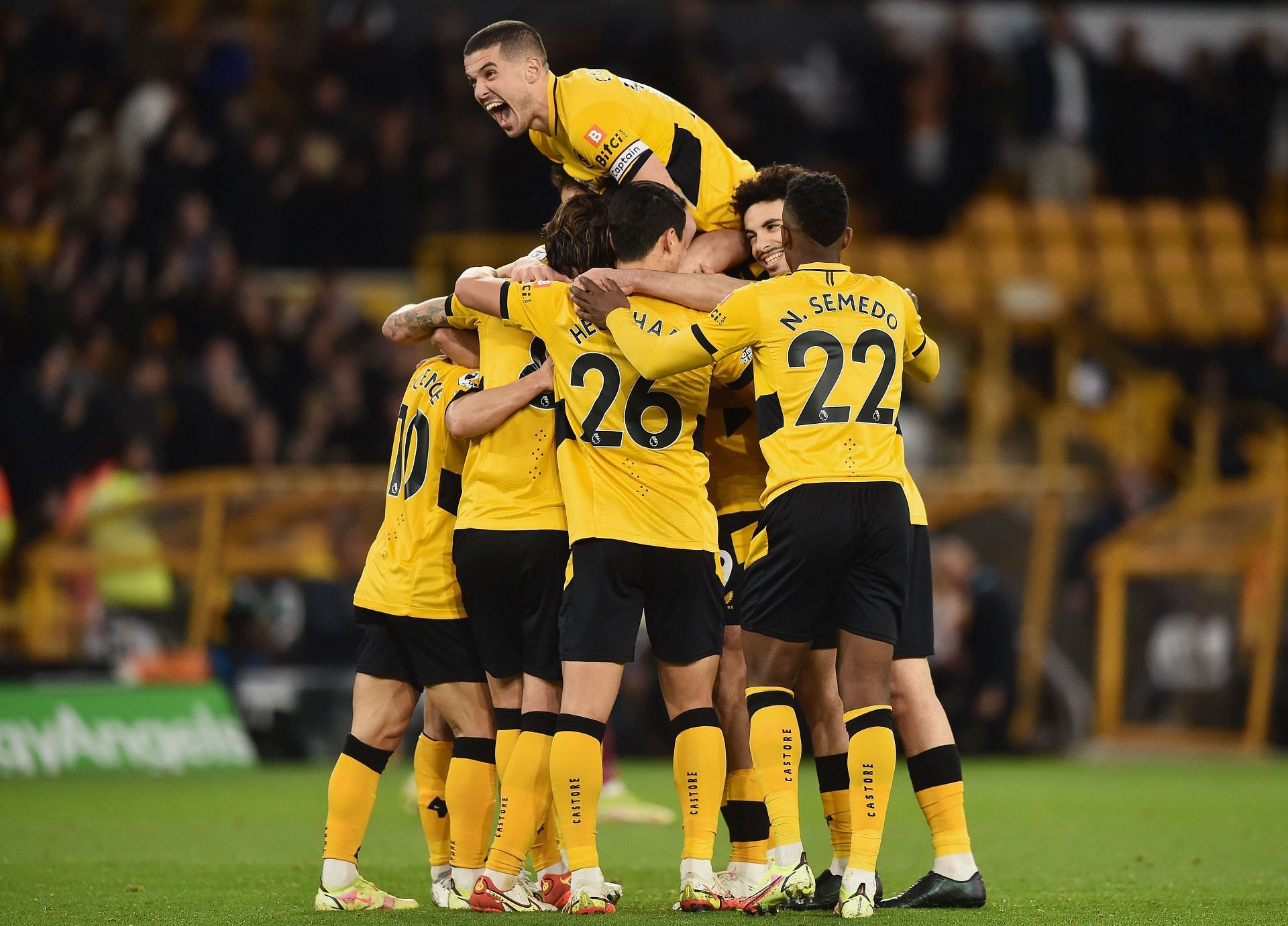 Wolverhampton Wanderers v West Ham United - Premier League