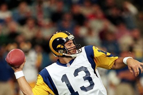 Kurt Warner with the St Louis Rams