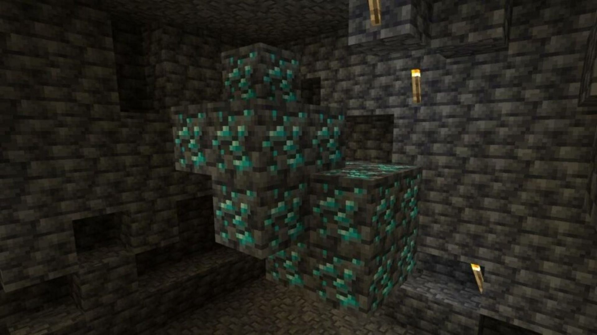 This seed keeps a large deposit of diamond ore a short walk from spawn (Image via Pro Game Guides)