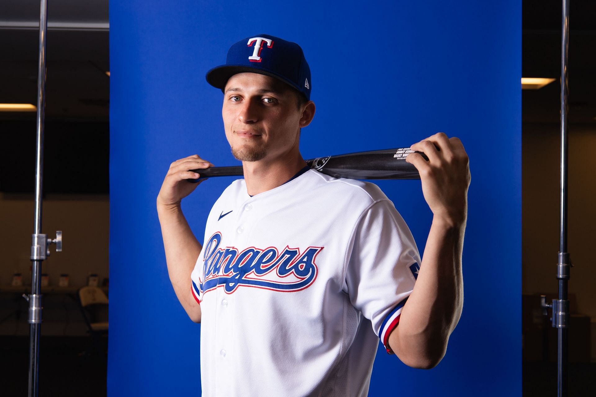 Corey Seager showing off his new colors on Texas Rangers Photo Day