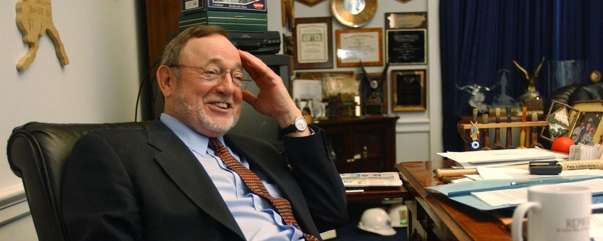 Twitter remembered Don Young after his passing (Image via Scott J. Ferrell/Getty Images)
