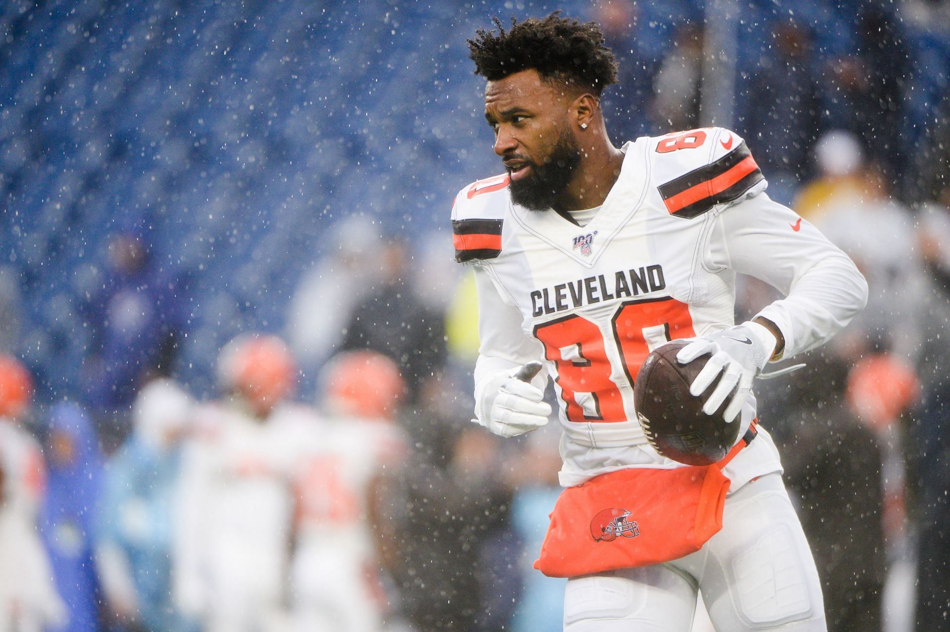 The Cleveland Browns are trying to pave the way for return of superstar Jarvis Landry.