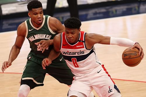 Rui Hachimura of the Washington Wizards against Giannis Antetokounmpo of the Milwaukee Bucks