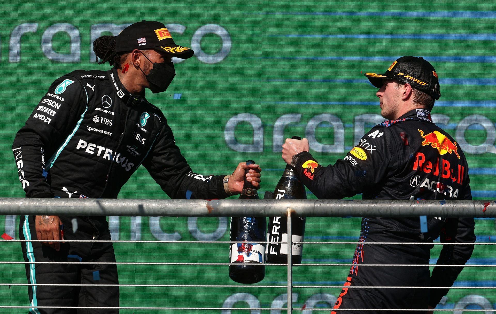 Lewis Hamilton (left) and Max Verstappen (right) on the podium at the 2021 United States Grand Prix (Photo by Chris Graythen/Getty Images)