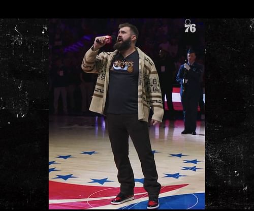 Eagles center Jason Kelce sings National Anthem at 76ers game