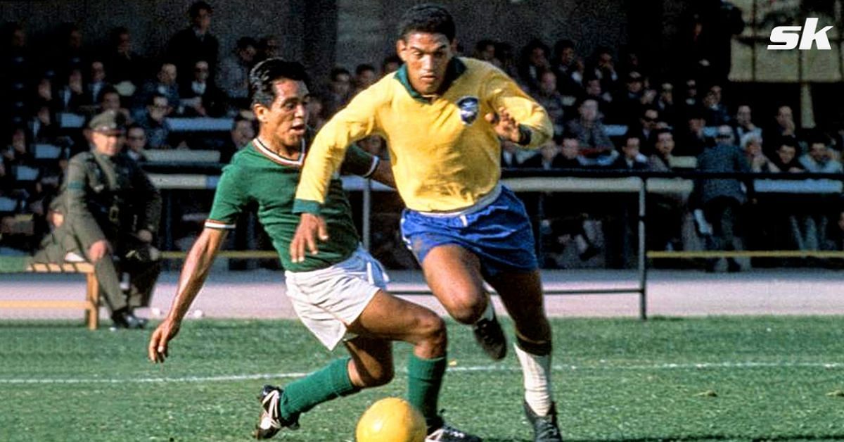 Garrincha is one of the greatest dribblers ever!