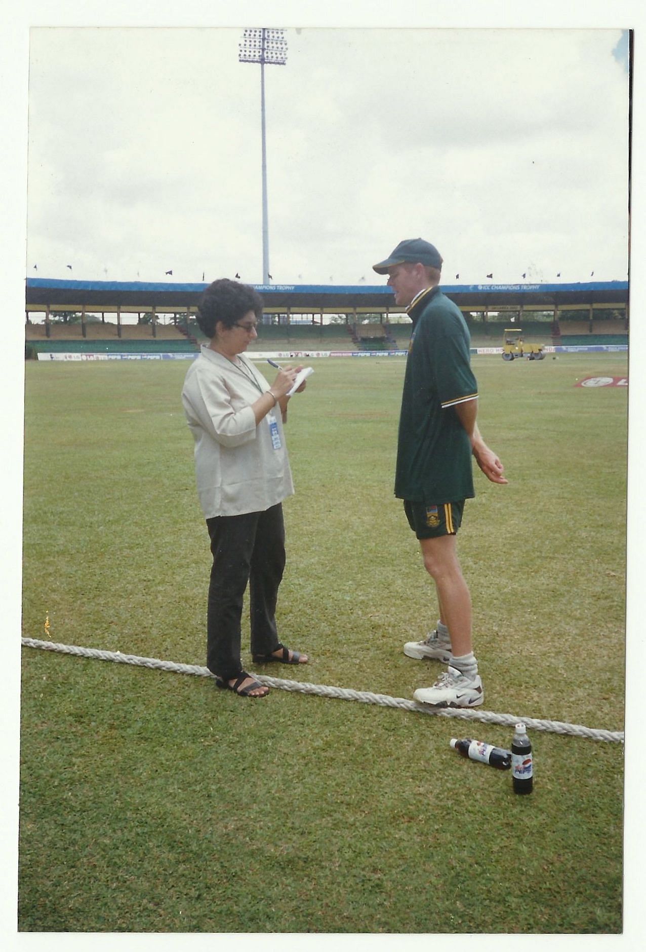 Ms Sharda Ugra interviewing Shaun Pollock before the 2001 Champions Trophy at the Premadasa Stadium, Colombo