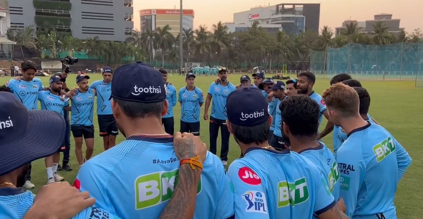 Gujarat Titans squad in a huddle. Pic: GT/ Twitter