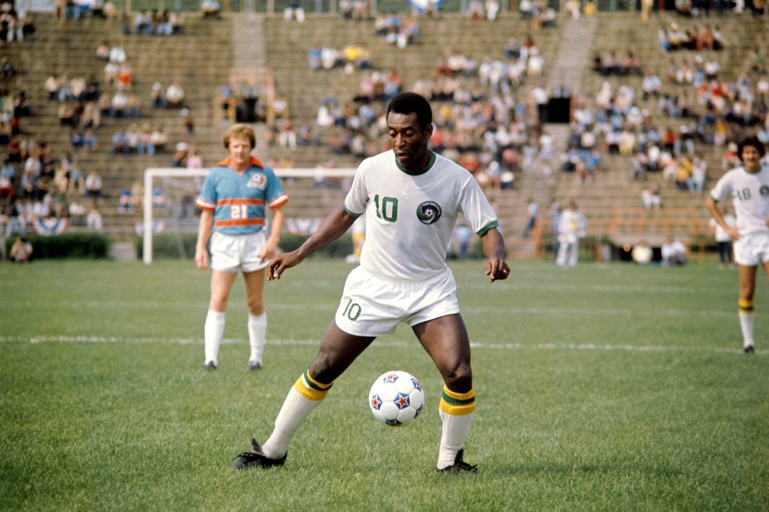 Pelé in action (credit: Whoateallthepies)