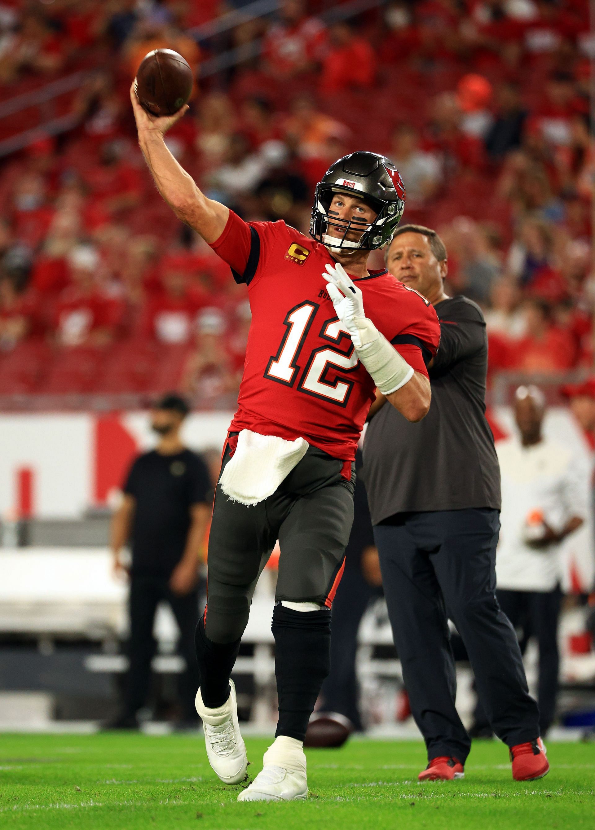 Tampa Bay Buccaneers QB Tom Brady warming up before a game