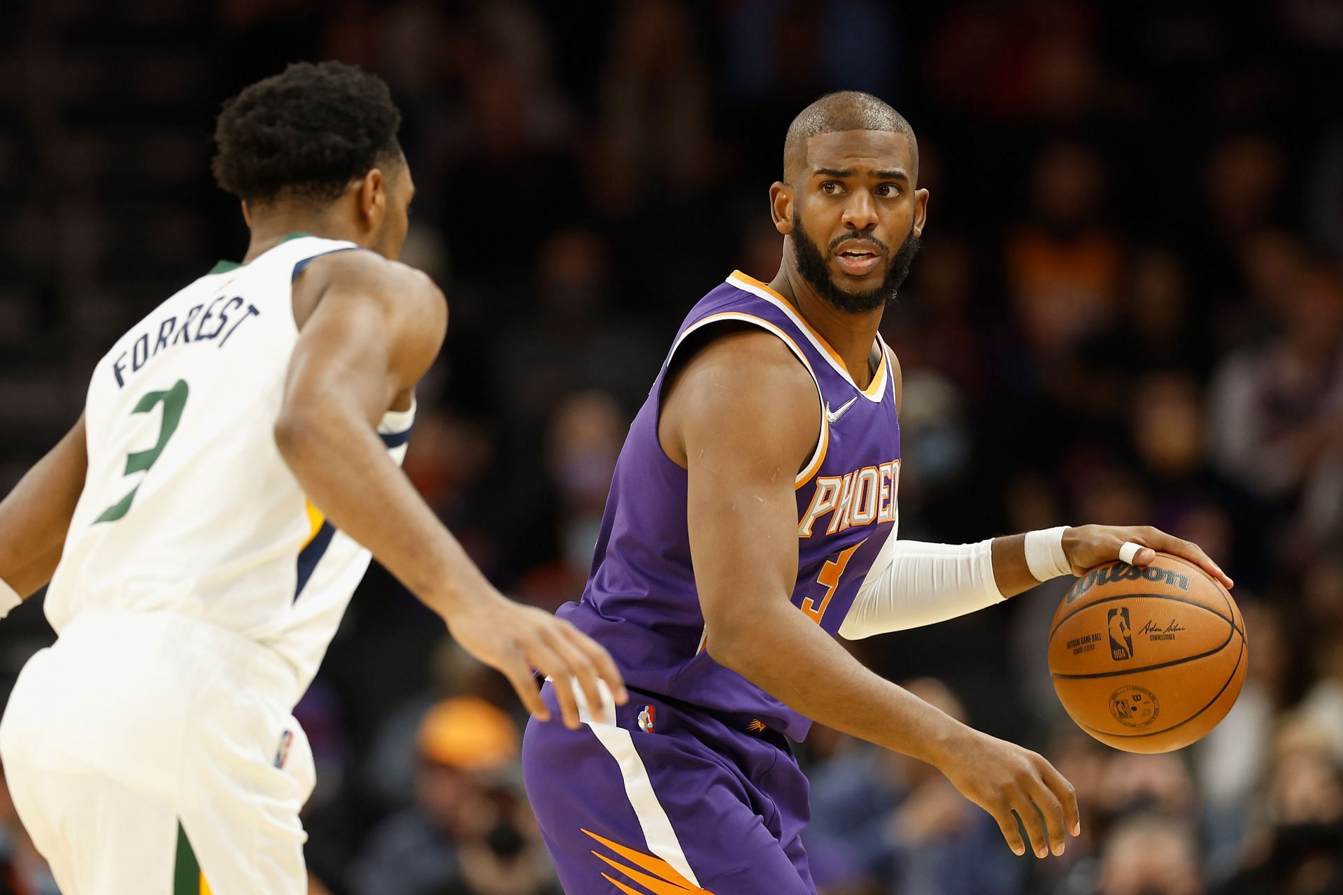 Chris Paul #3 of the Phoenix Suns handles the ball.