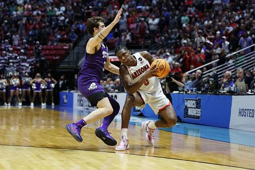 Arizona's Bennedict Mathurin dunks his team into the Sweet 16 against TCU.