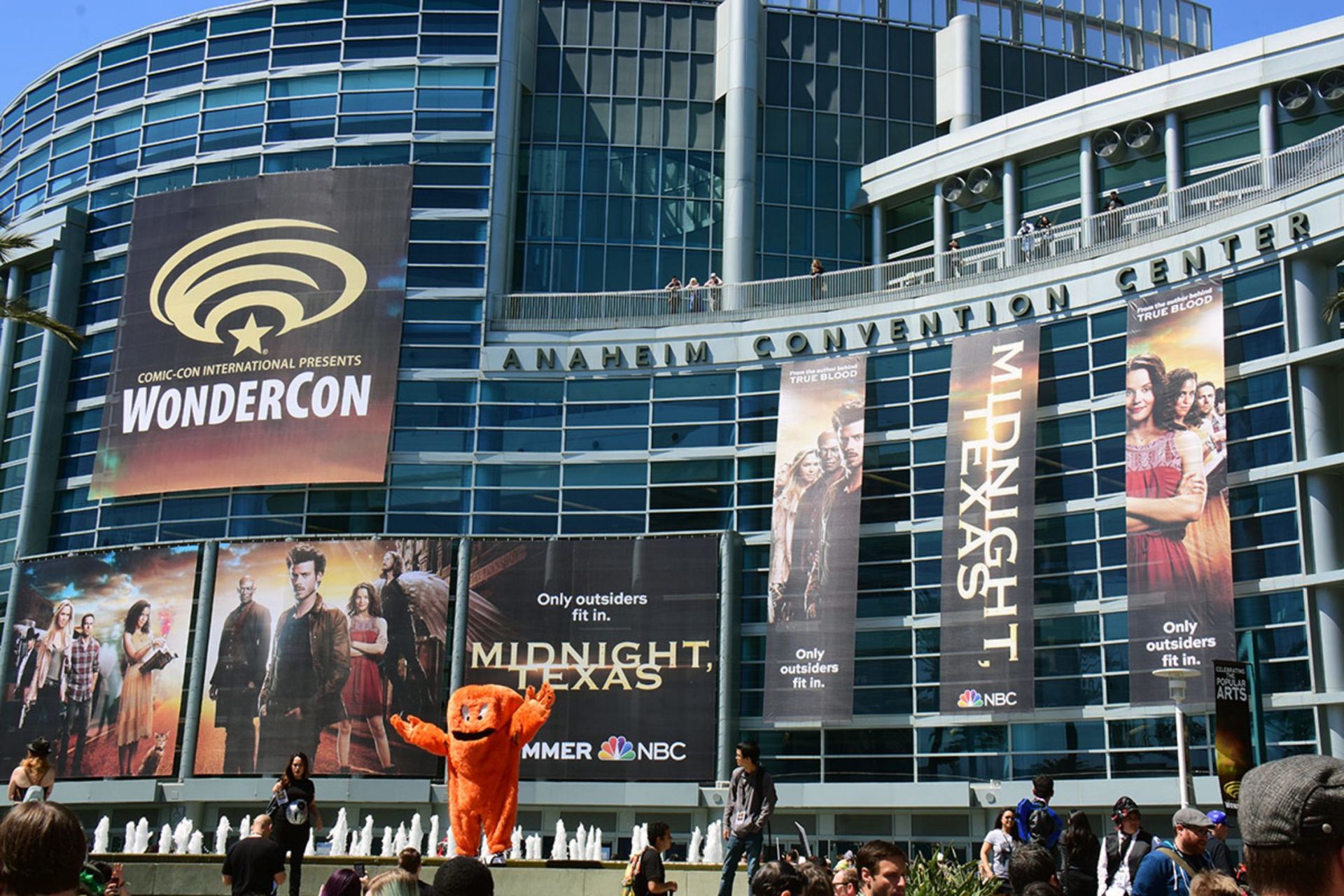 Where is WonderCon 2022? Badges, how to buy, guests, dates, and all you