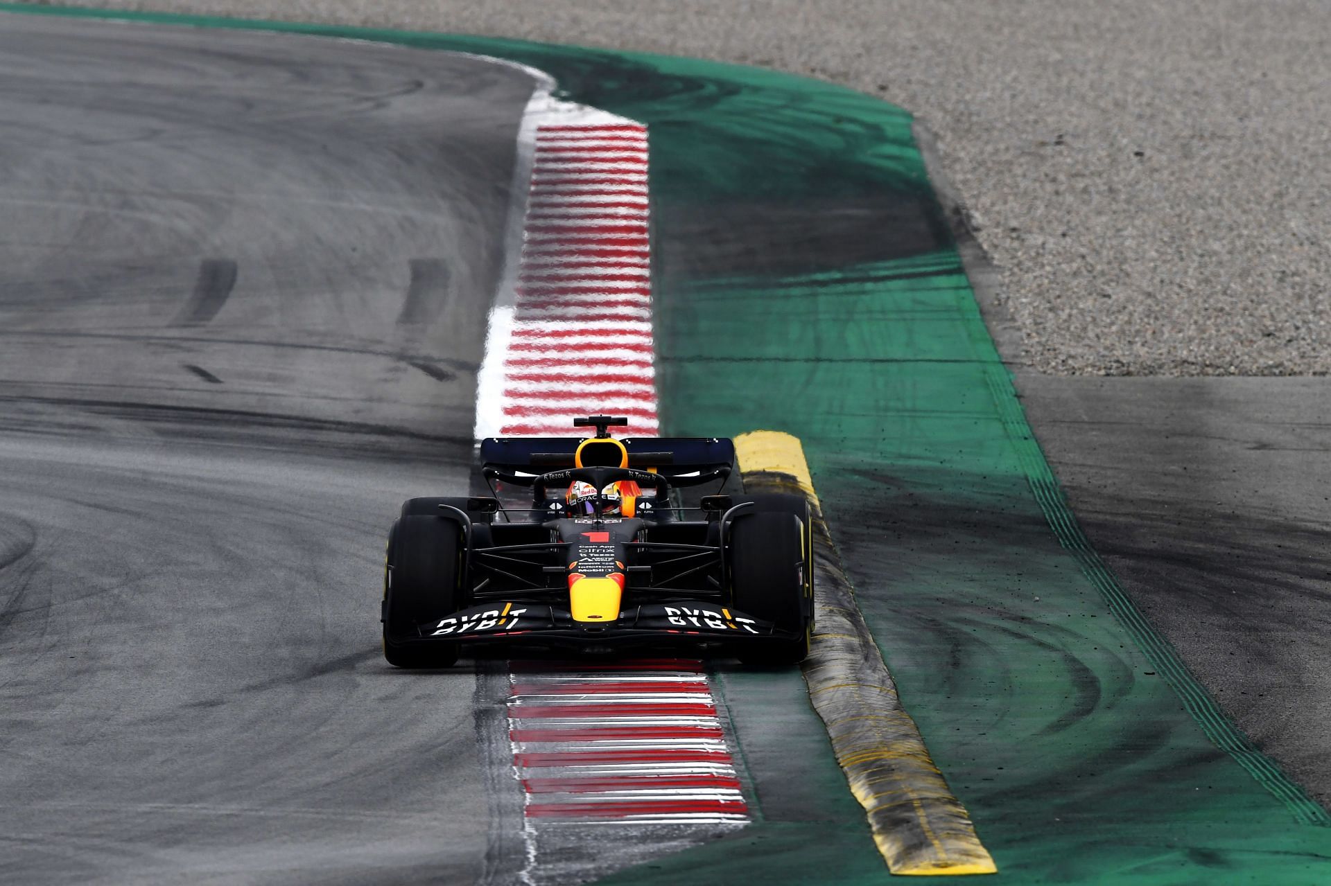 Max Verstappen in action during pre-season testing in Barcelona (Photo by Rudy Carezzevoli/Getty Images)