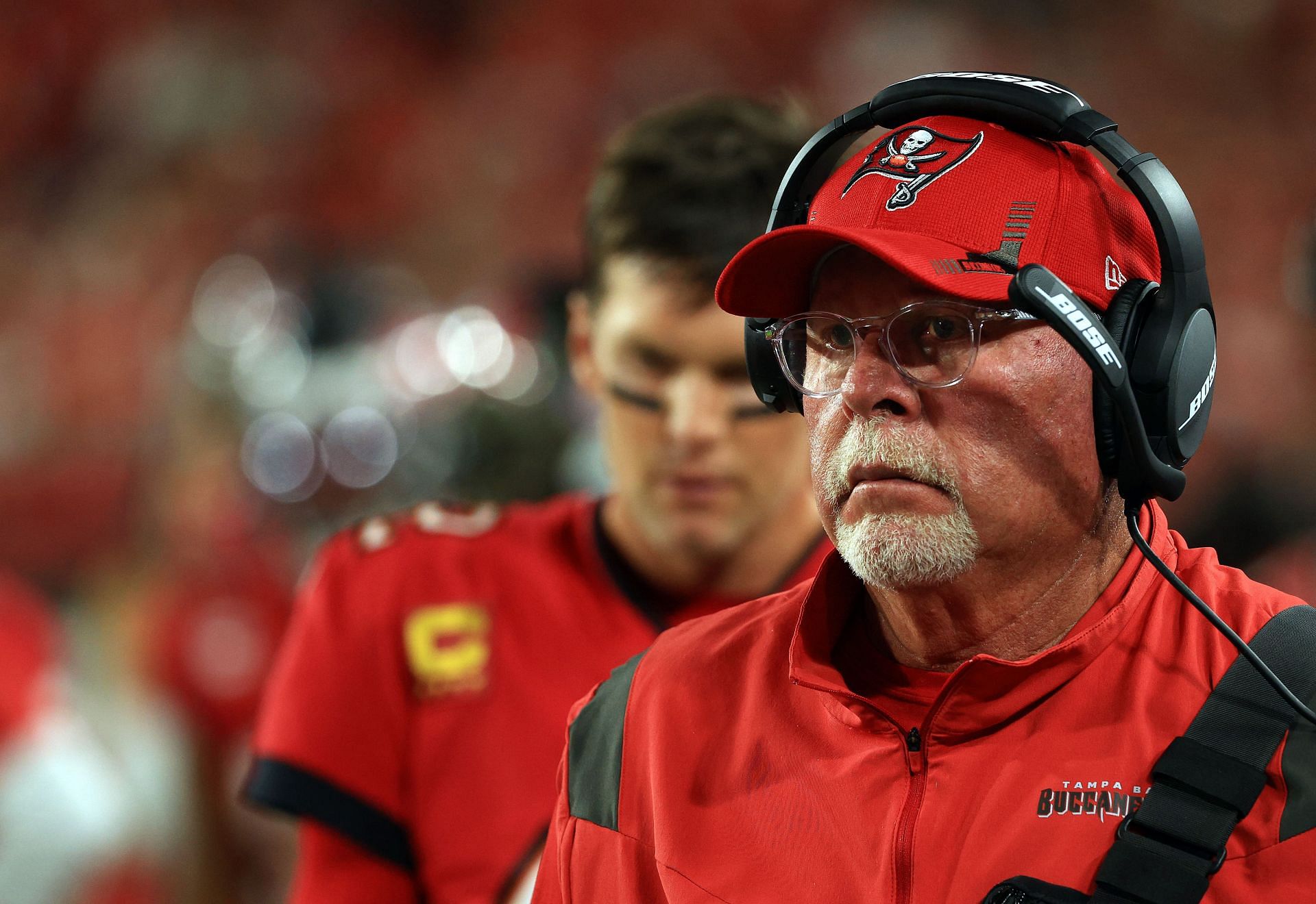 Buccaneers' Bruce Arians won't address futures of Antonio Brown