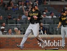 WATCH: Pittsburgh Pirates outfielder hits home run before leaving ballpark for birth of daughter