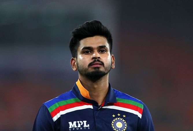 "When there is a little bit of extra pace, it's still a little kryptonite for him" - Brad Hogg on Shreyas Iyer