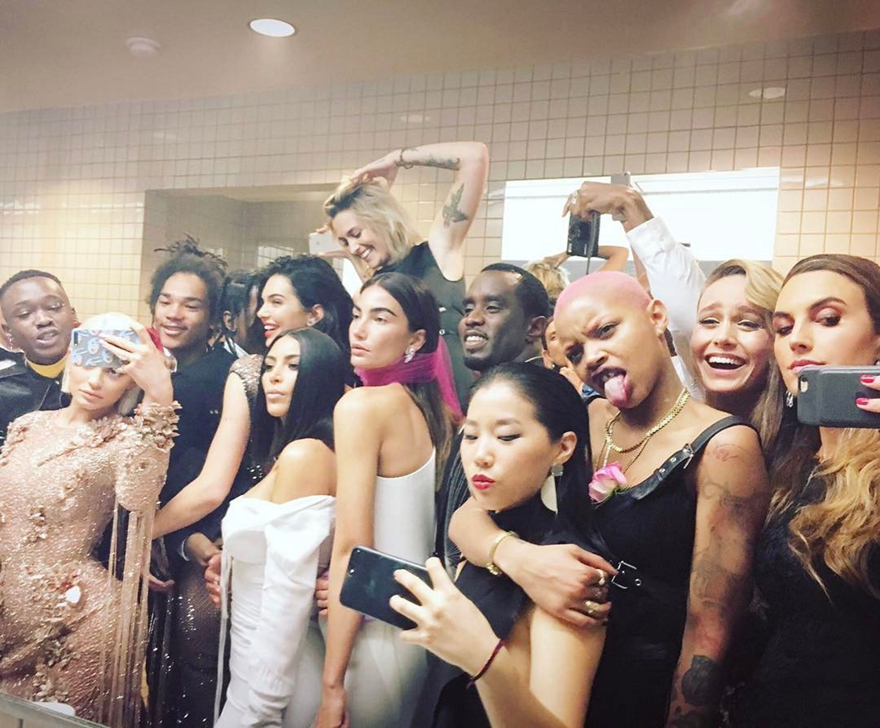 The infamous bathroom selfie at Met Gala 2017. Image via Instagram.