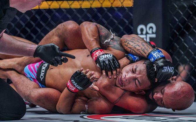 "Never beg for mercy" - Fans shower Rodtang Jitmuangnon with praise for not tapping to Demetrious Johnson at ONE X