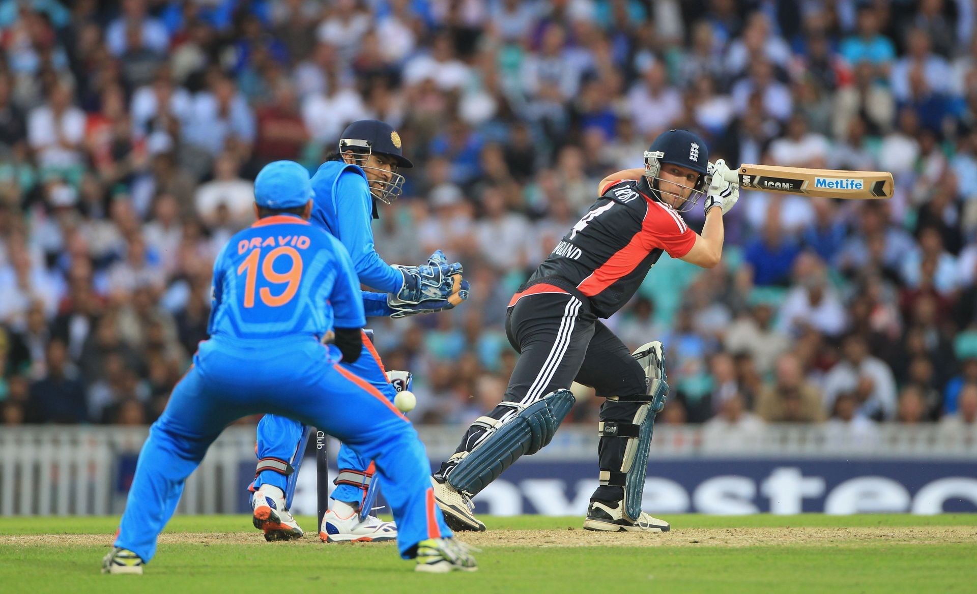 Jonathan Trott was the best batter from the England team in the 2011 World Cup.