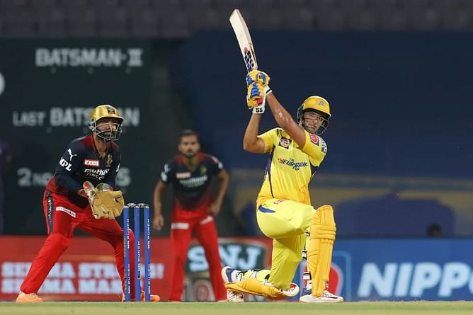 "Shivam Sundaram" - Aakash Chopra lauds Shivam Dube's match-winning knock in IPL 2022 clash between CSK and RCB