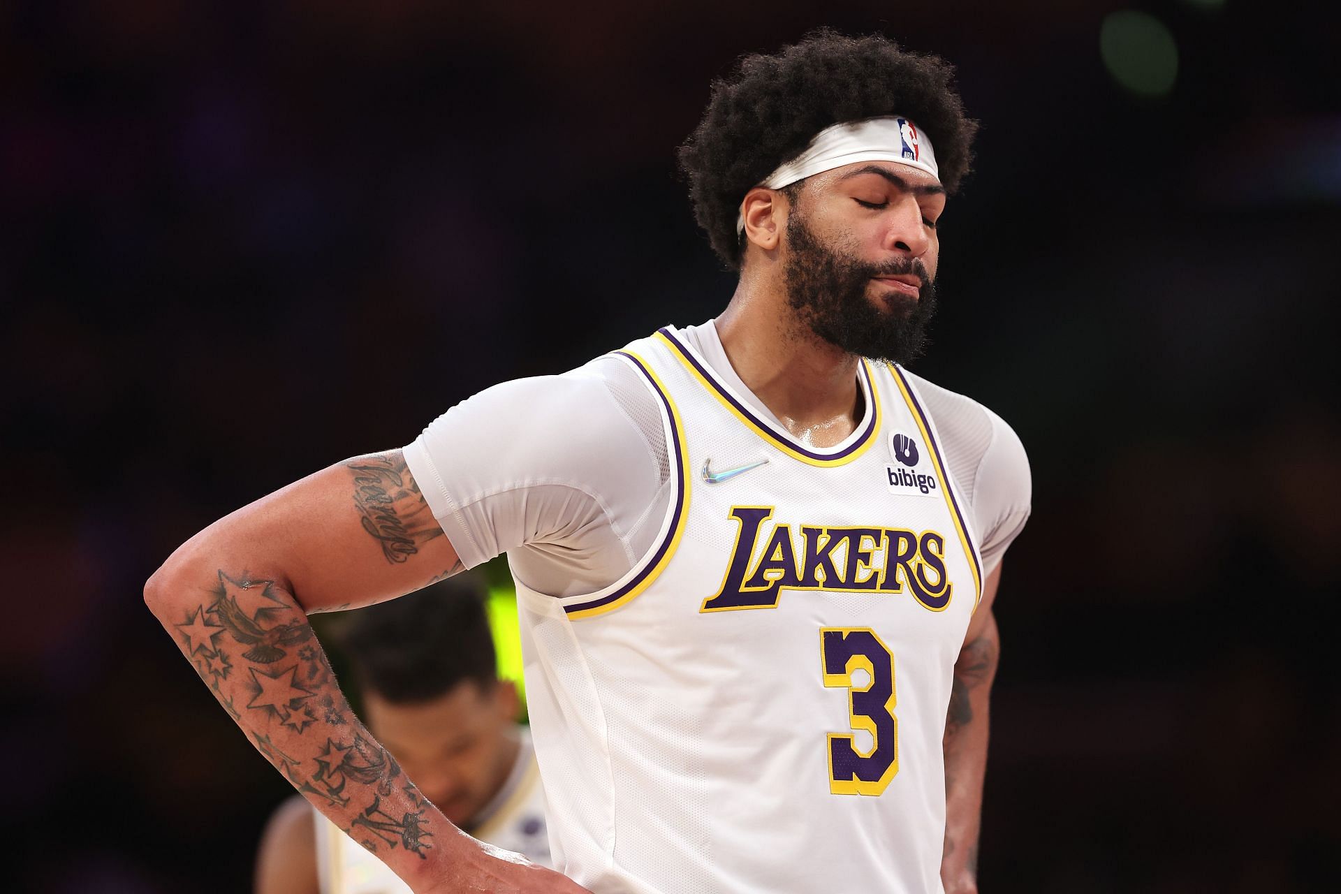 Darvin Ham plans to make Anthony Davis the center of the LA Lakers&#039; offense.