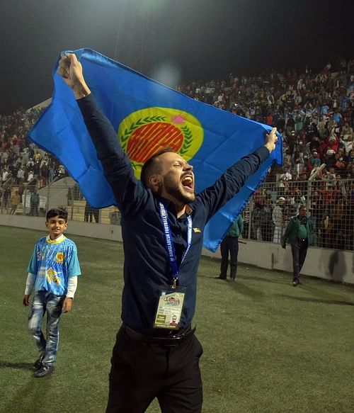 Mario Lemos' Abahani Limited Dhaka have beaten Indian teams like Chennaiyin FC, Punjab FC and Bengaluru FC in the past. Image: Mario Lemos on Facebook