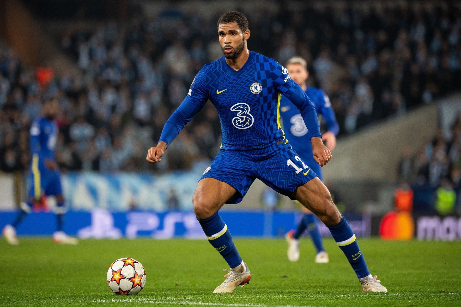 Chelsea midfielder Ruben Loftus-Cheek in action