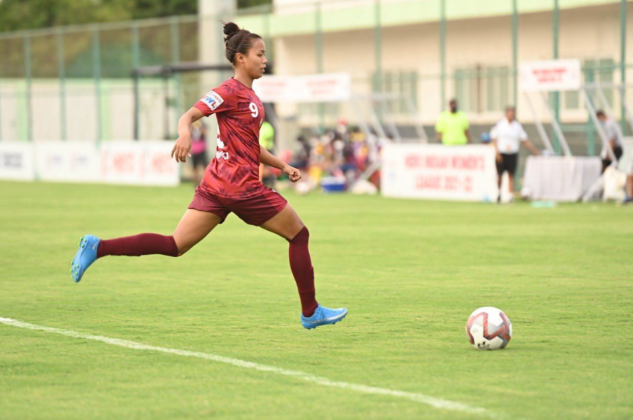 Sumila Chanu scored a brace against Mata Rukmani FC. (Image Courtesy; Twitter/IndianFootball)