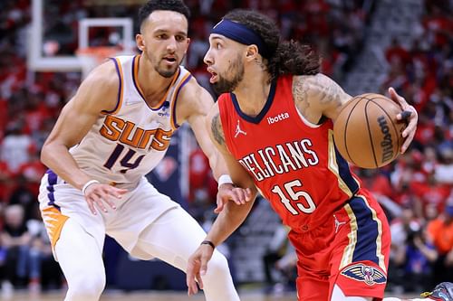 Jose Alvarado in action against the Phoenix Suns.