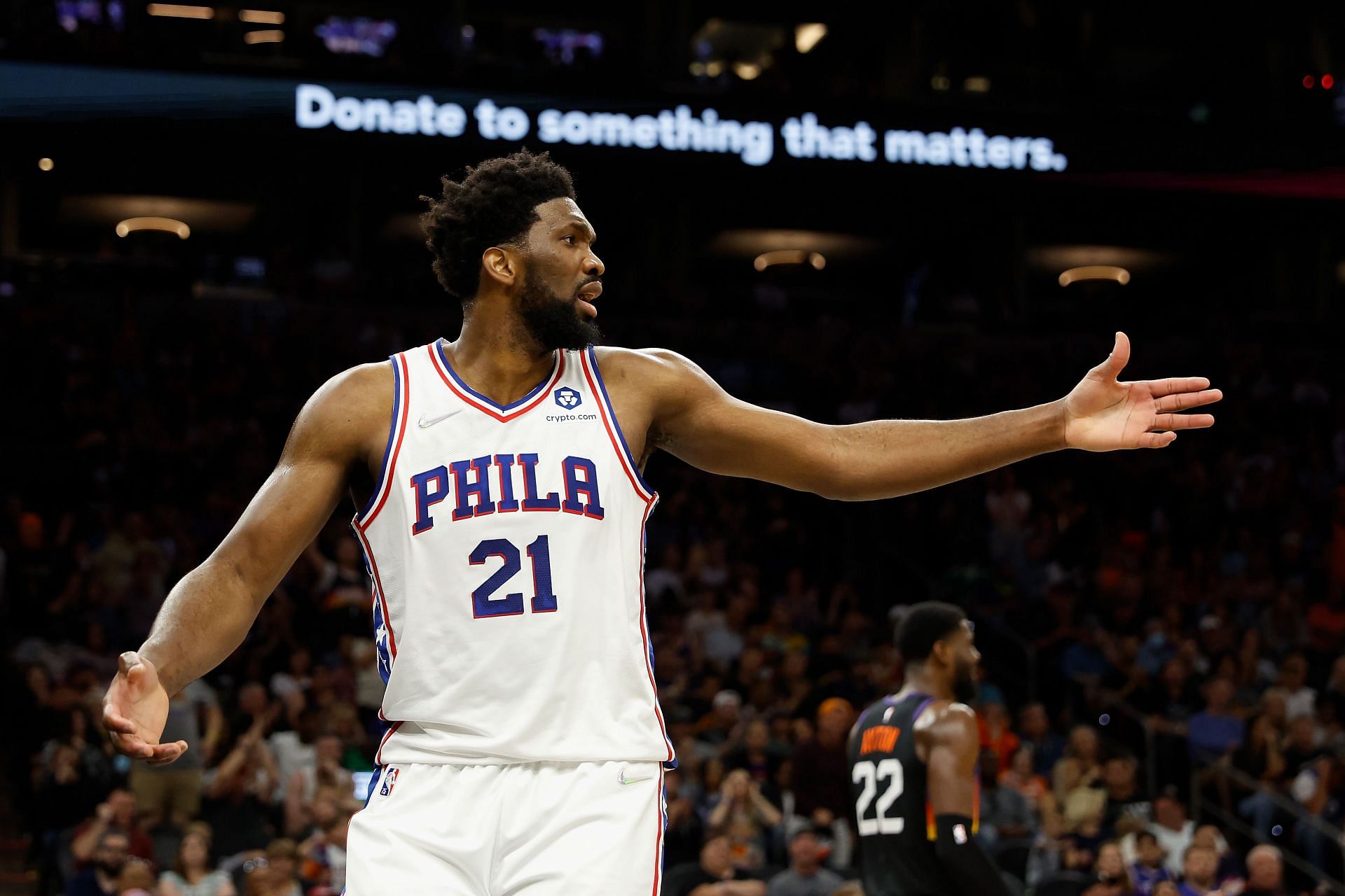 Joel Embiid in action during Philadelphia 76ers&#039; match against the Phoenix Suns