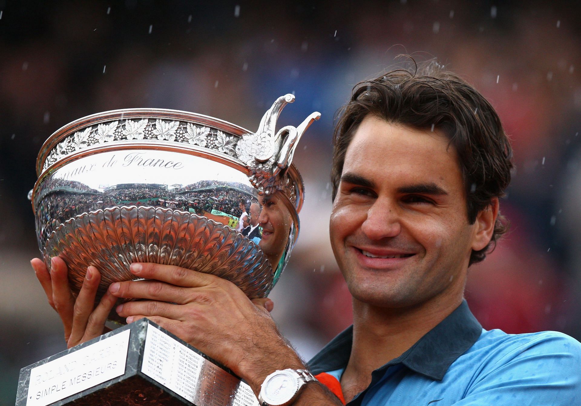 Roger Federer won the 2009 Roland Garros title.