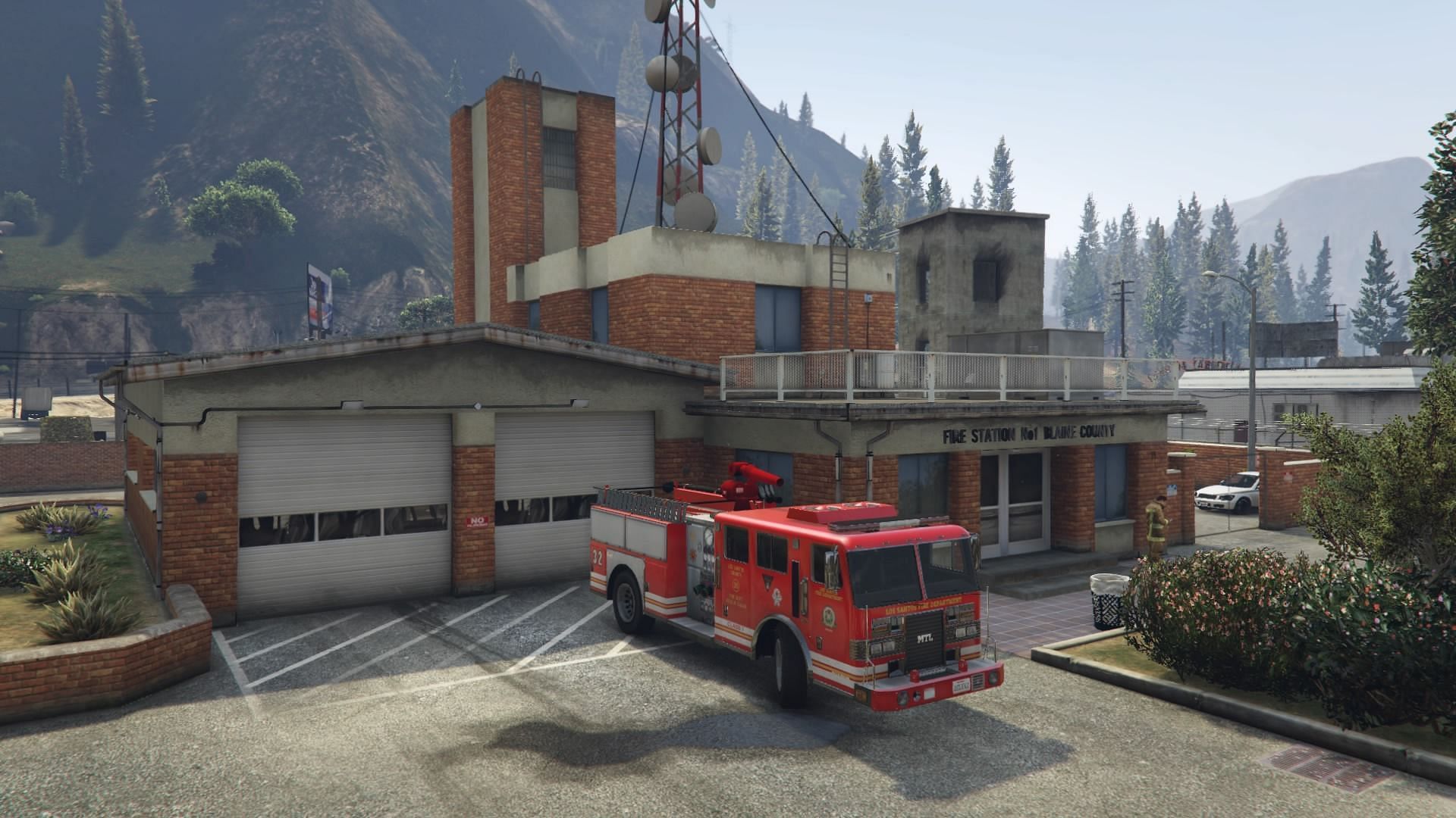 The Paleto Bay Fire Station, with a Fire Truck seen in the front (Image via Rockstar Games)