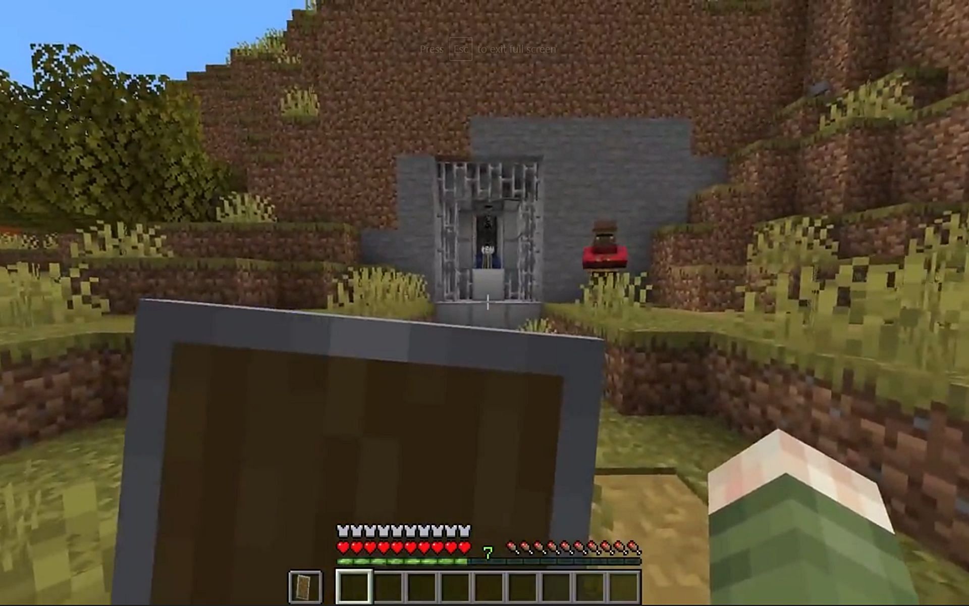 Railgun with arrows made from redstone contraption in Minecraft (Image via u/SK92300 Reddit)