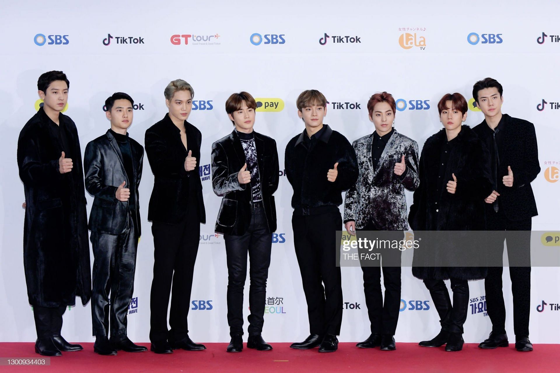 K-pop boy group EXO (Image via Getty)