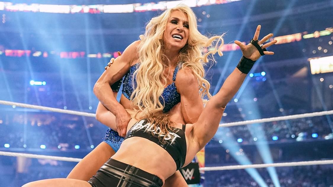 The Queen denied Ronda Rousey a win at WWE WrestleMania 38