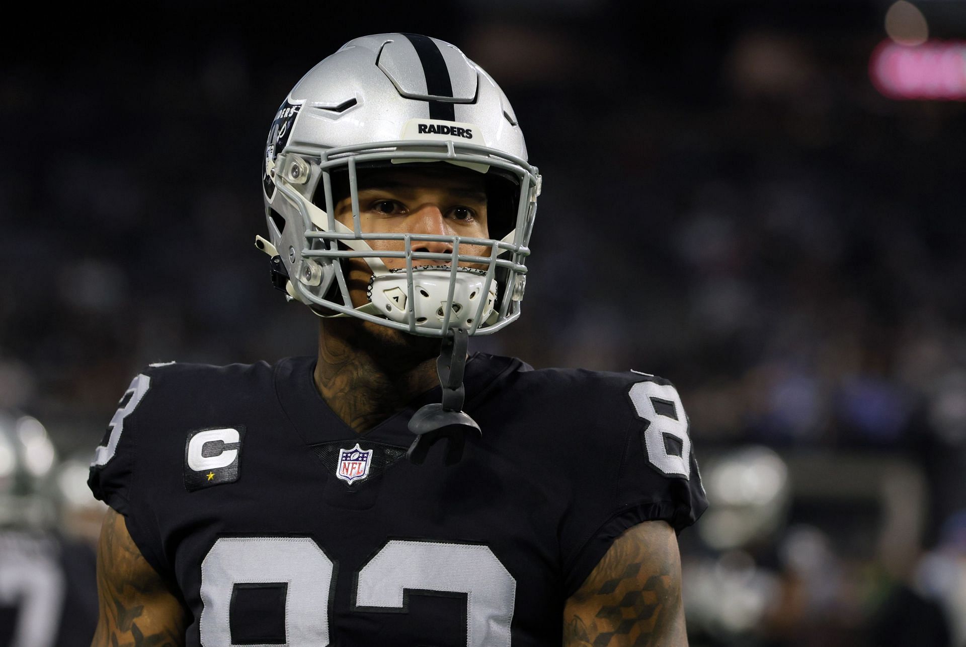 Raiders news: NFL insider's 2-word take on Darren Waller, Packers trade