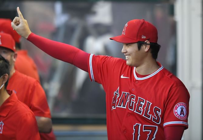 Watch: Shohei Ohtani shares an intimate moment with his bat, tries to revive it after early season slump