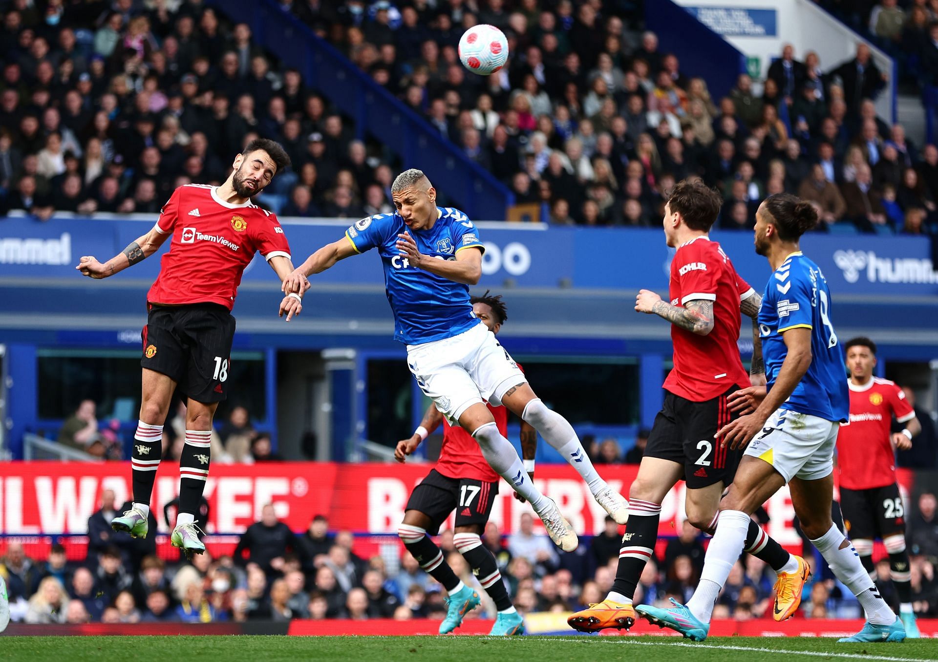 Everton v Manchester United - Premier League