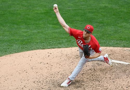 Gray pitching for the Cincinnati Reds last season