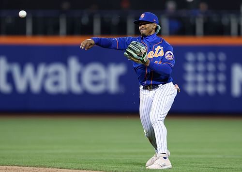 New York Mets DH Lindor hit his fourth home of the season at Citi Field last night, maintaining his team's lead in the NL East