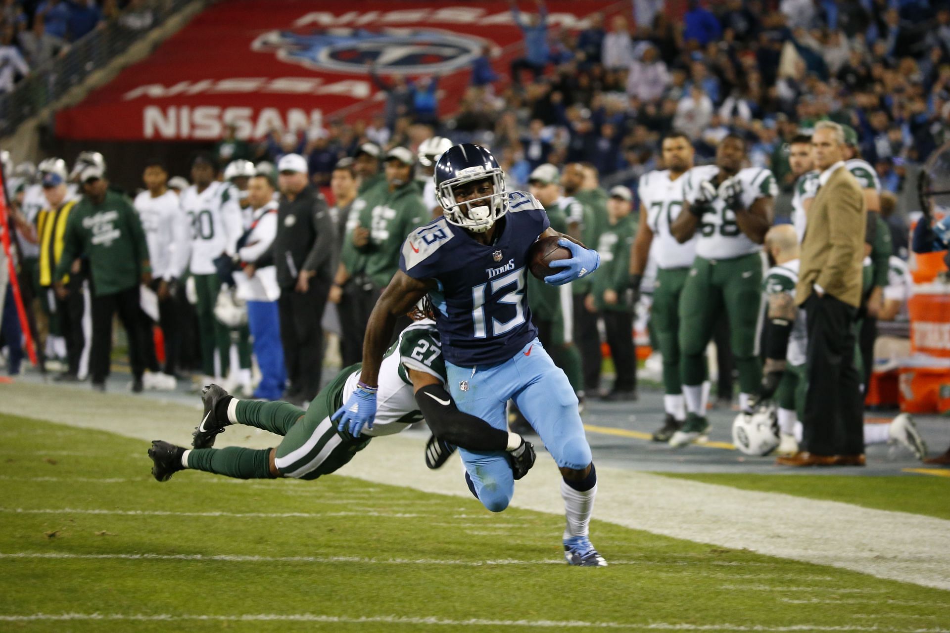 New York Jets v Tennessee Titans