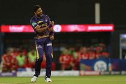 "He is taking wickets for timepass in the 1st over" - Aakash Chopra lauds Umesh Yadav's spell for KKR against PBKS