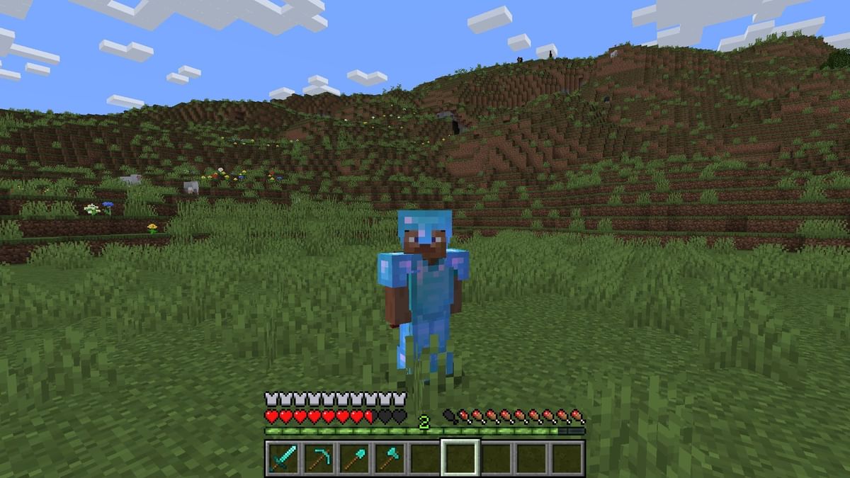 5 best Minecraft enchantments for chestplates