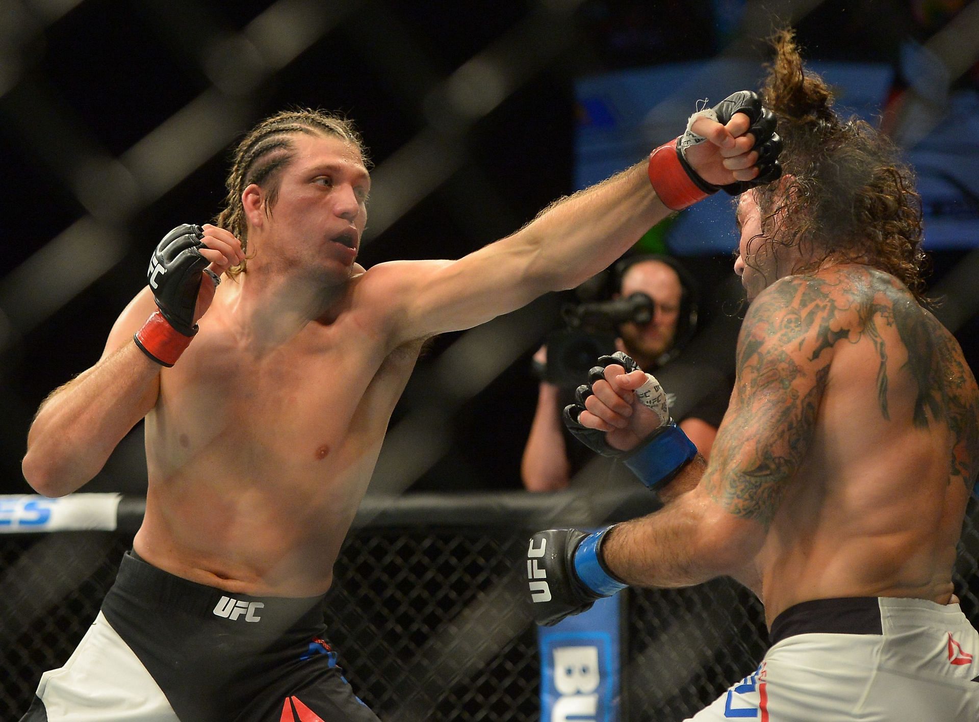 Brian Ortega has shown himself capable of both submitting and knocking out his foes