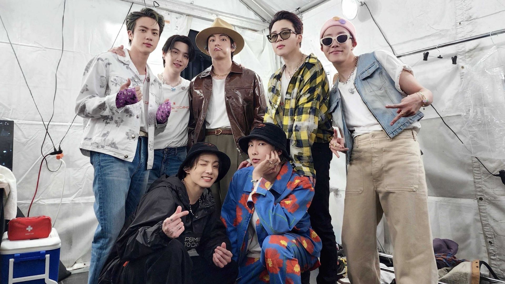 A still of the K-pop boy group (Image via @bts_bighit/Twitter)