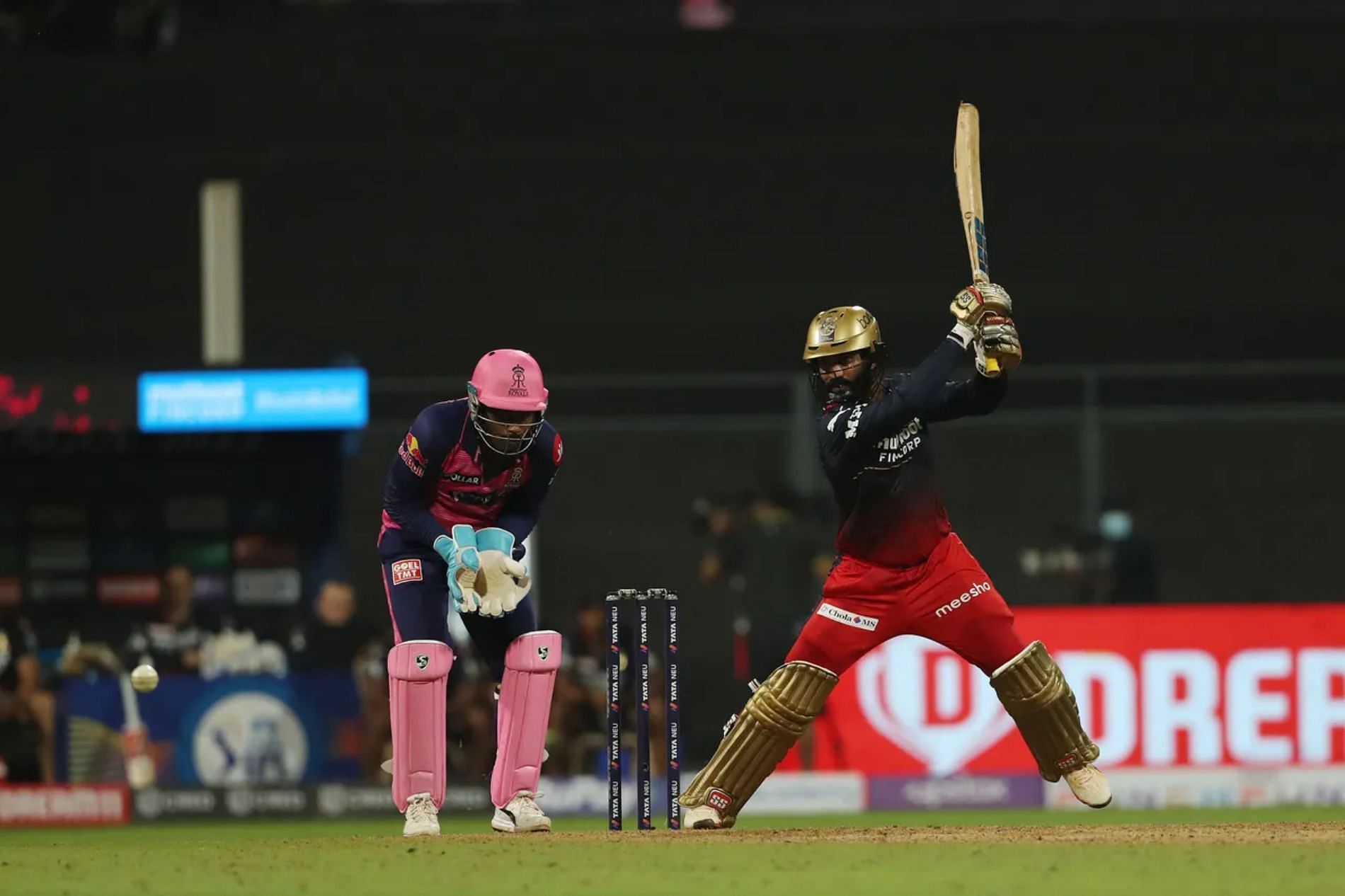 Dinesh Karthik played a blinder for Bangalore. Pic: IPLT20.COM