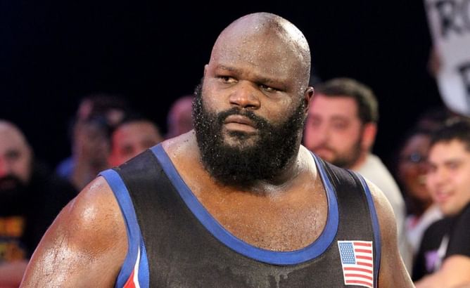 "It didn't make sense" – Mark Henry questions WWE's booking decision to destroy 9-time champion on SmackDown